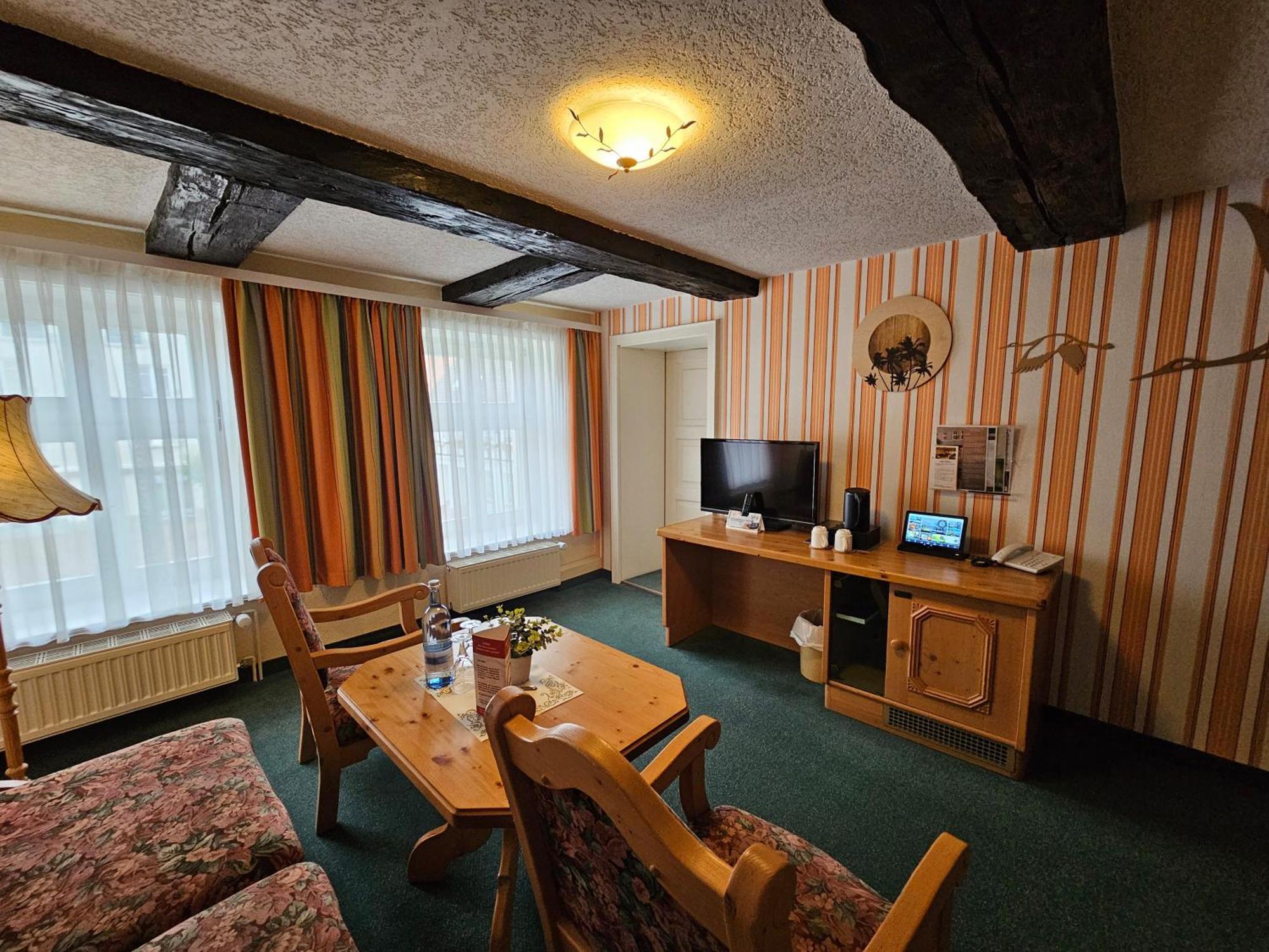 Hotel Am Markt & Brauhaus Stadtkrug Ueckermunde Luaran gambar