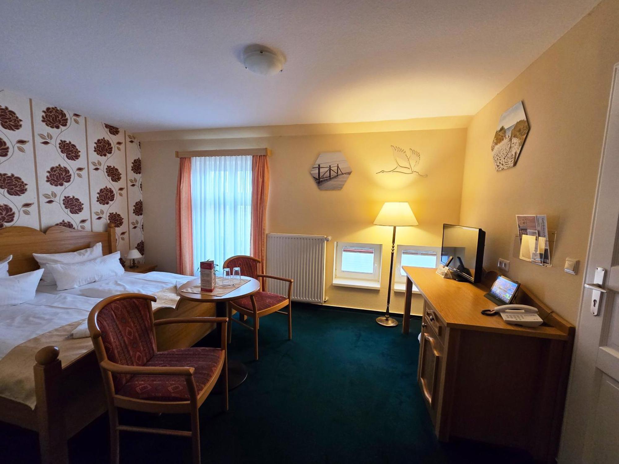 Hotel Am Markt & Brauhaus Stadtkrug Ueckermunde Luaran gambar