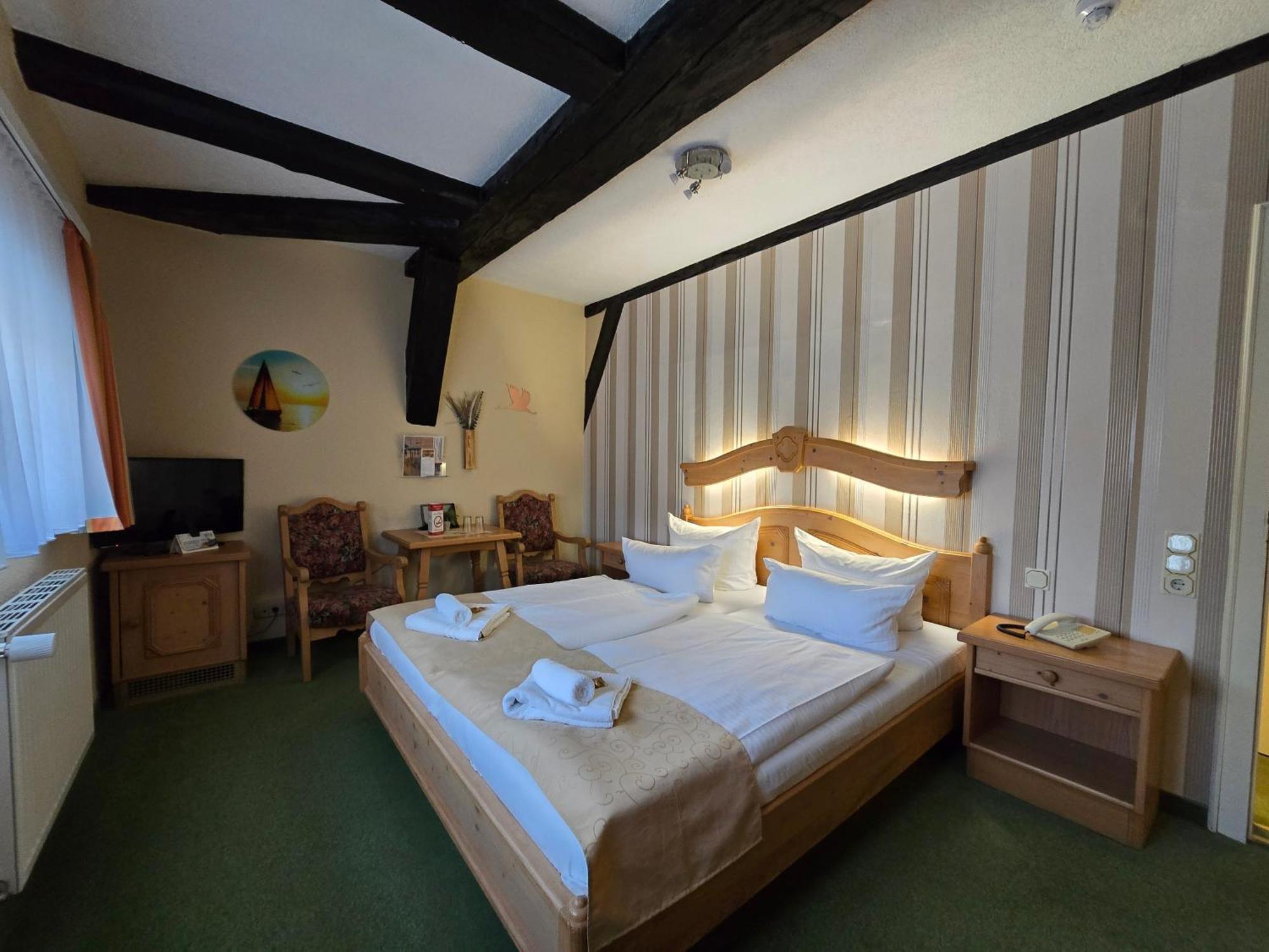 Hotel Am Markt & Brauhaus Stadtkrug Ueckermunde Luaran gambar